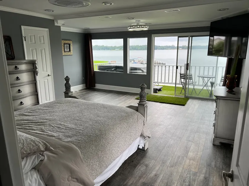 Martha’s Retreat - Image 1