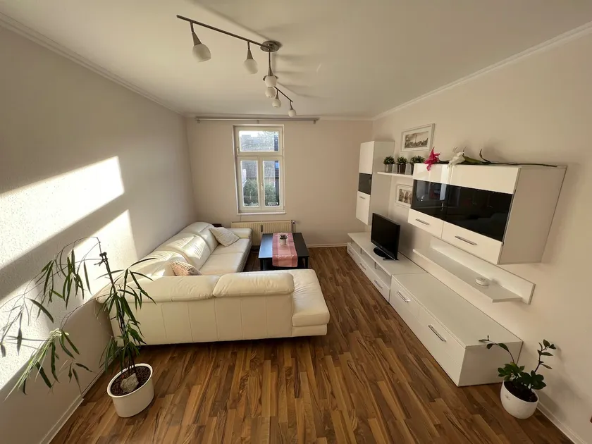 Cozy apartment with 24-hour self check-in - Image 1