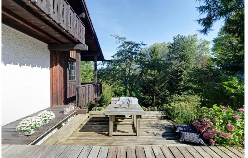Idyllic with 5 bedrooms, gym and sauna by the lake - Image 1