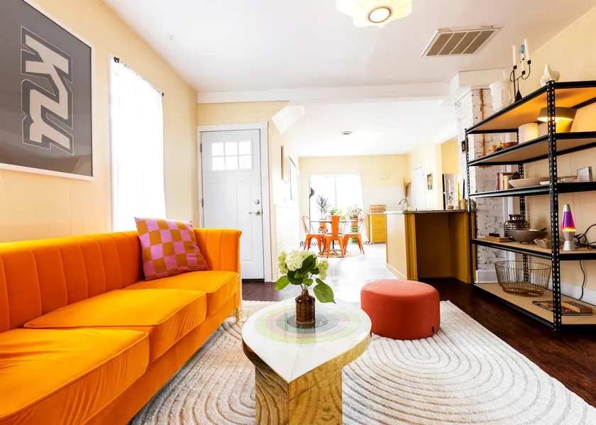 Potter Upper · Bright 1.5BR in the Heart of Bay View - w/ Parking - Image 1