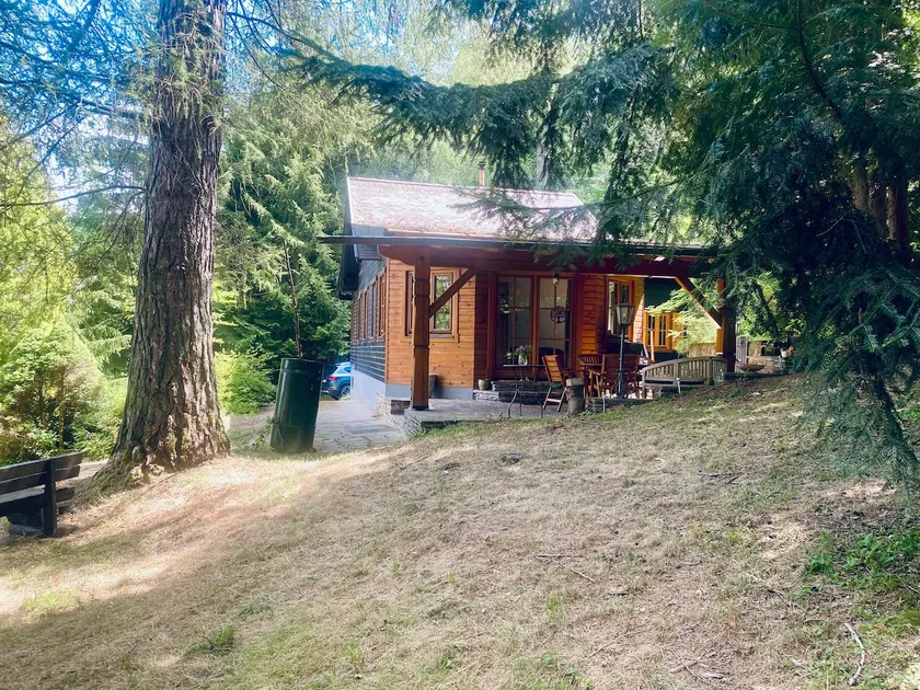 Comfortable forester's house with a view of the Schneeberg - Image 1