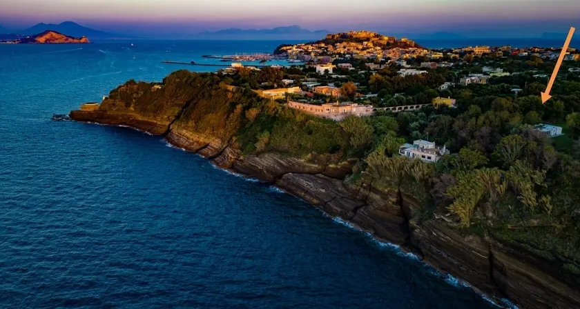 Il Bozzolo - garden villa by the sea - Image 1
