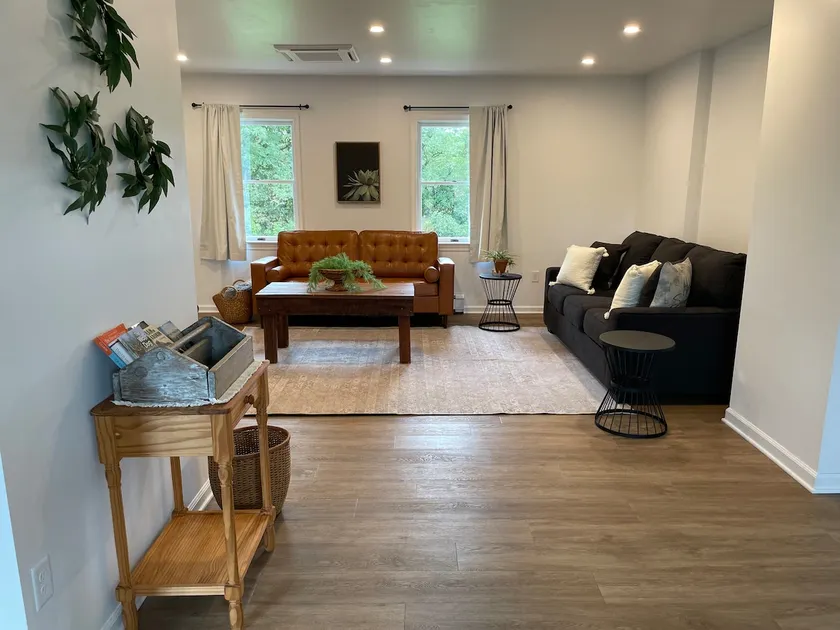 Apple Lane Getaway - Image 1