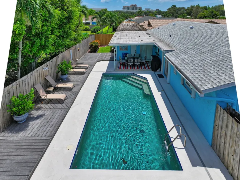 Palm Beach Gem: Heated Pool, Near Golf & Beach - Image 1