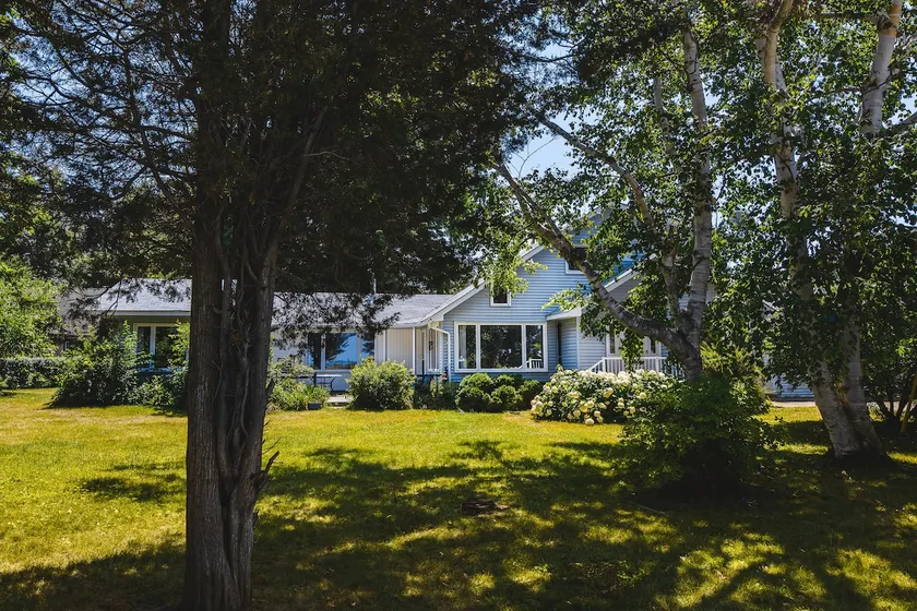 Avalon Cottage - Image 1