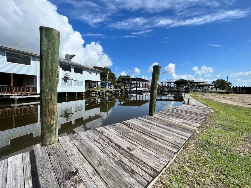 BB's Tiki Marina Cottage. Bring your boat! Great fishing area! - Image 1