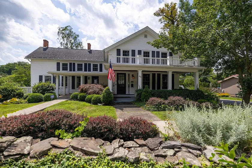 Cayuga Street Retreat - Image 1