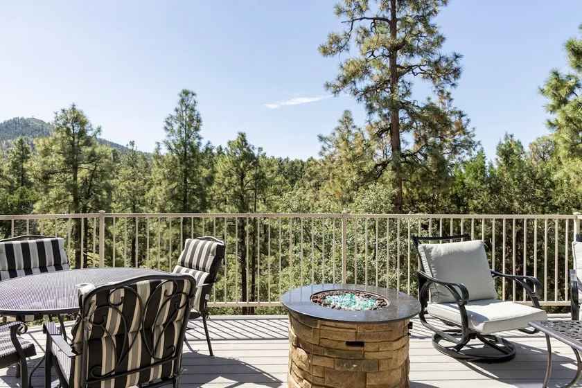 Forest Home-Panoramic Pine Views/Arcade/Spa/Games - Image 1