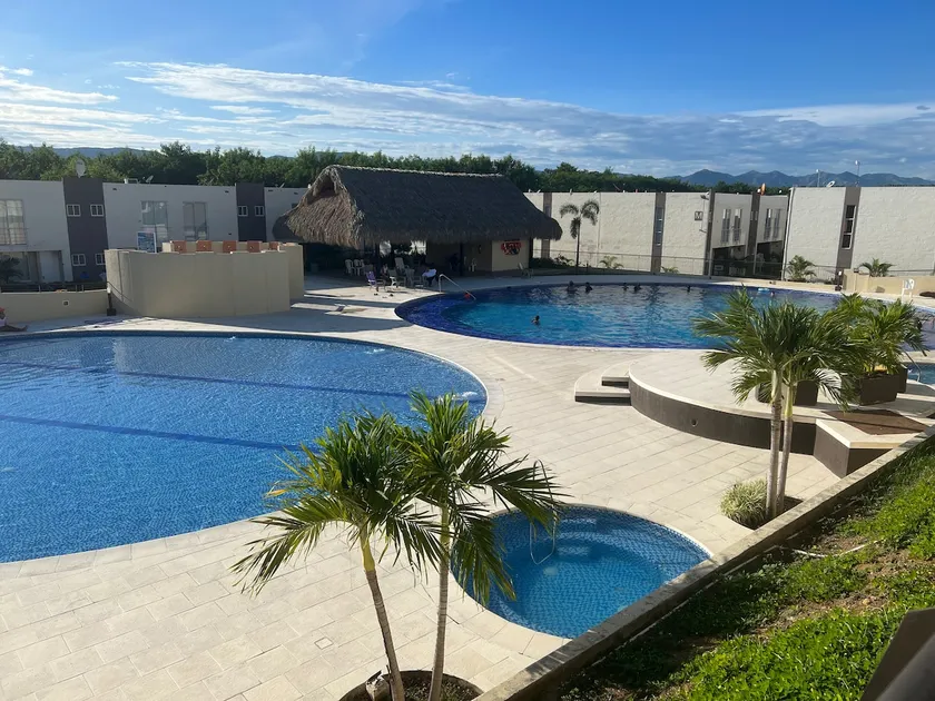 Beautiful house, very well-equipped in a condominium - Image 1