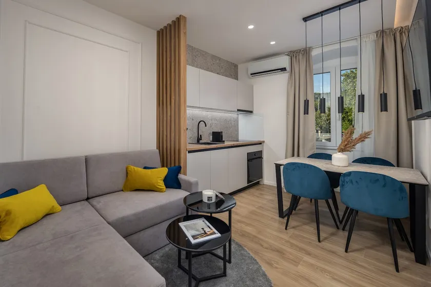 Bella Vita Apartments - Image 1