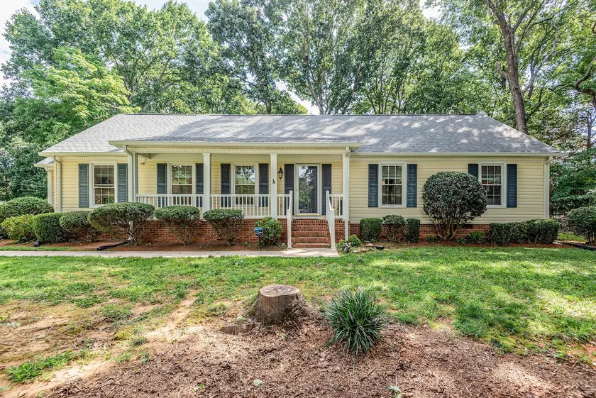 Luxury Mint Hill Home near Charlotte with Big Yard - Image 1