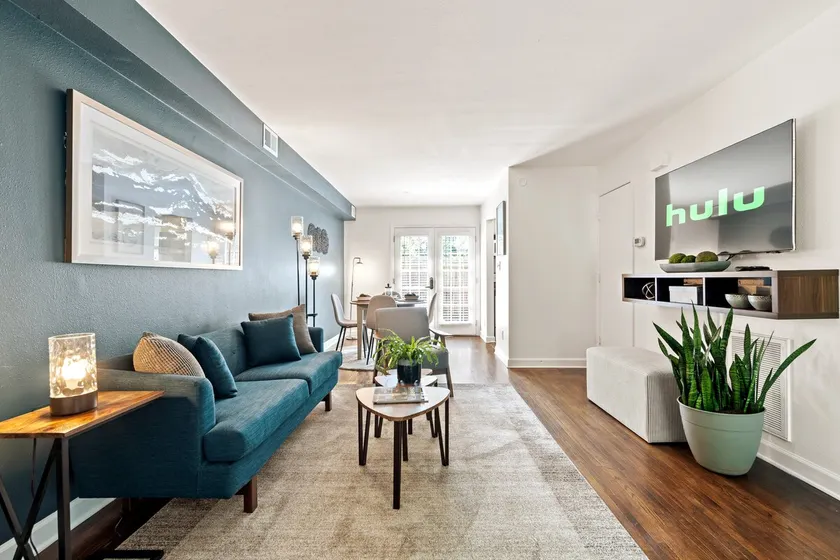 Cozy Condo * Office* Near Luxury Mall & Uptown - Image 1