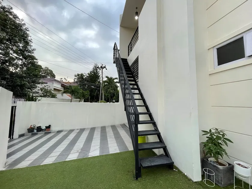 Guesthouse near Diponegoro University (2 BR) - Image 1