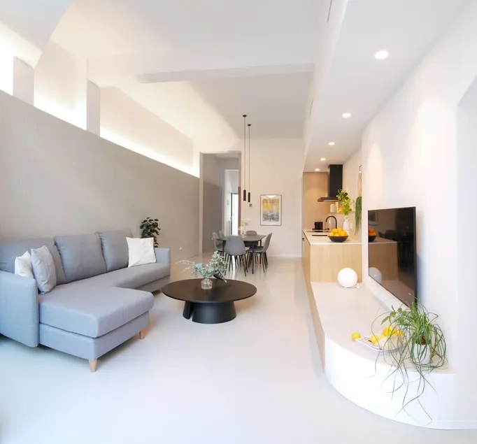 Exclusive designer apartment with outdoor area - Image 1