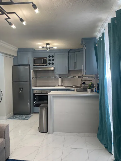 Modern Luxe Escape 2 | 1-BR in Central Location - Image 1