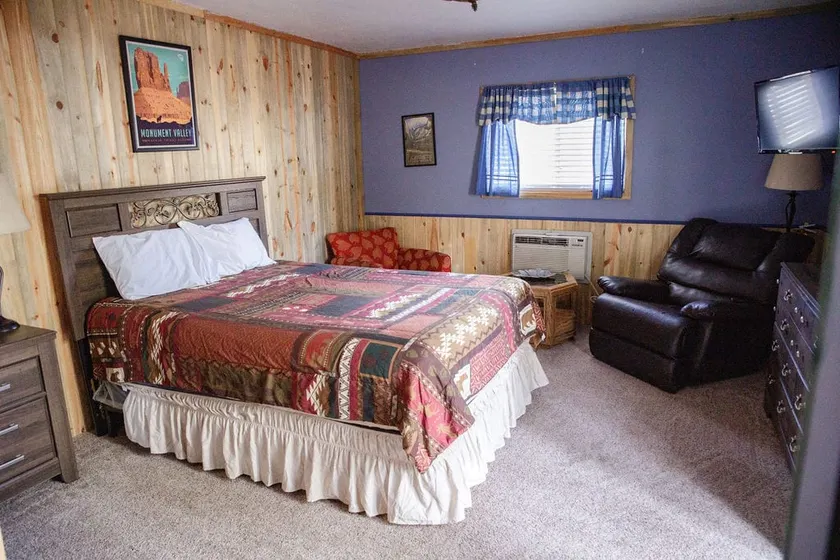 Thunderbird Cabin on Big Rock Candy Mountain! - Image 1