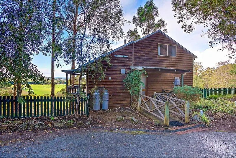 Karma Chalets - Image 1