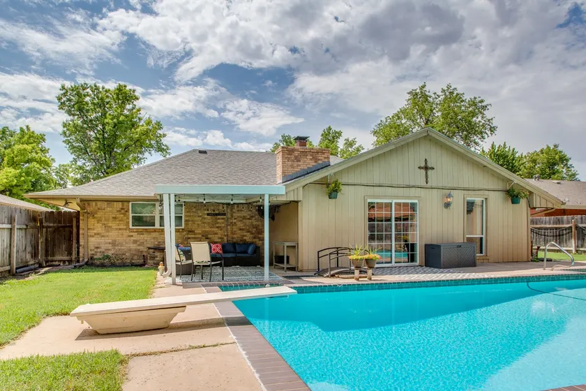 Heated Pool! Family-Friendly House with Coffee Bar - Image 1