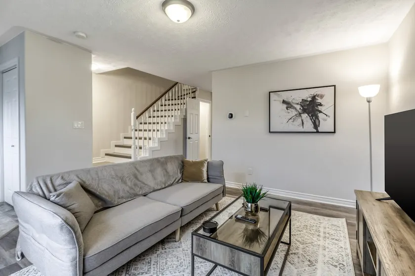Modern 3br 3 ba house near downtown w/ amenities - Image 1