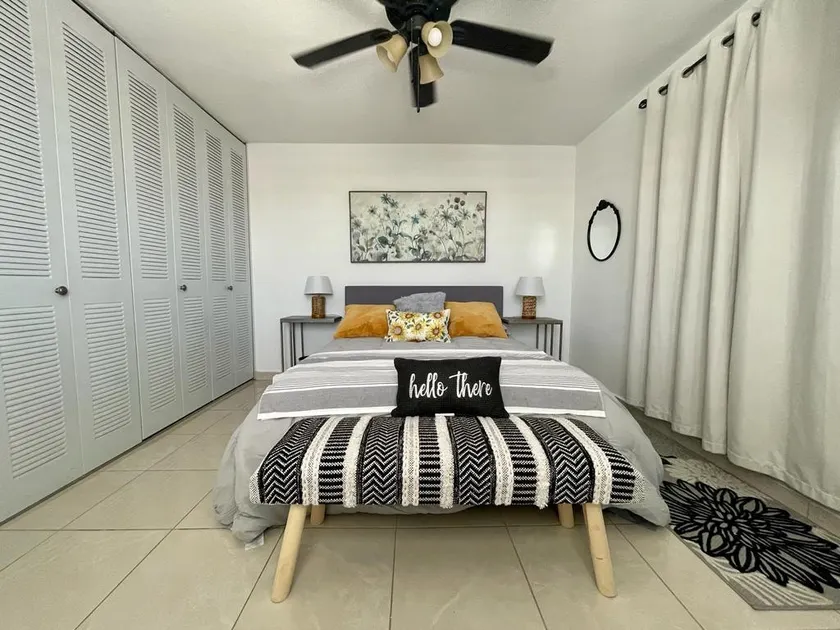 Clean & bright, fully A/C 1-BR Near Airport - Image 1