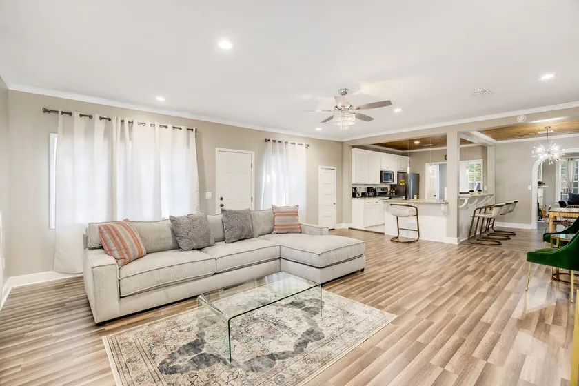 Royal Bungalow! - Image 1