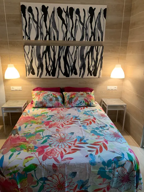 Loft 3 minutes away from bus and train station - Image 1