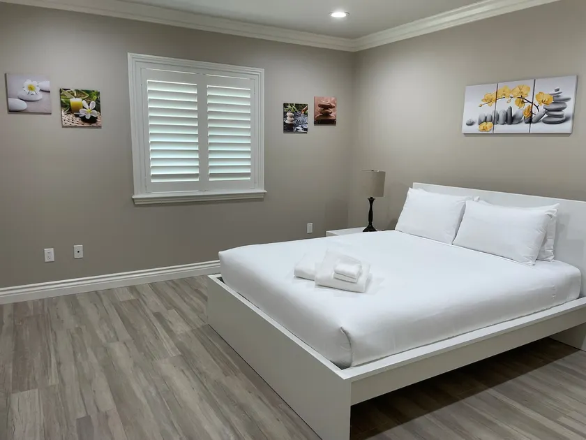 Cozy Brand New 1BR/1BA Guest Unit w/Priv. Entrance - Image 1