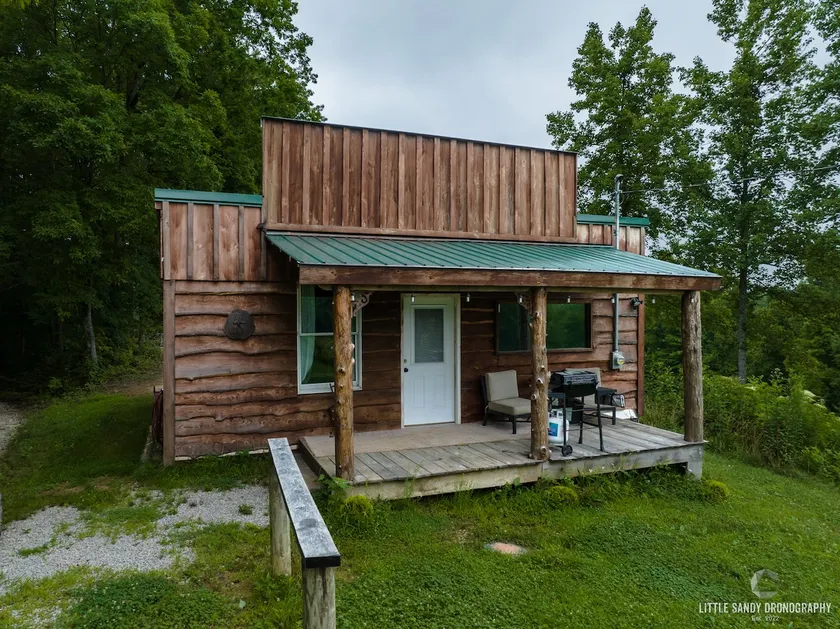 The General, 2bdrm cabin with beautiful views - Image 1