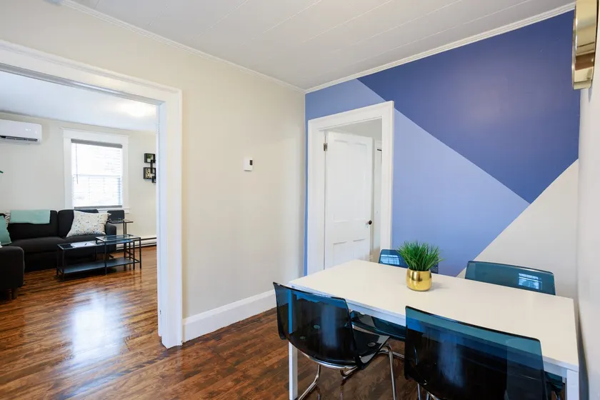 Trendy downtown apartment near restaurants/bars - Image 1