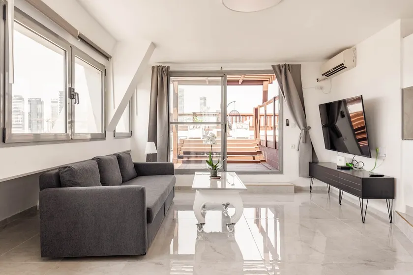 Luxury Penthouse Florentin Village -2BDR - Image 1
