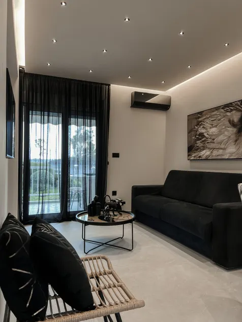 Lagonisi Luxury Apartment by the sea - Image 1
