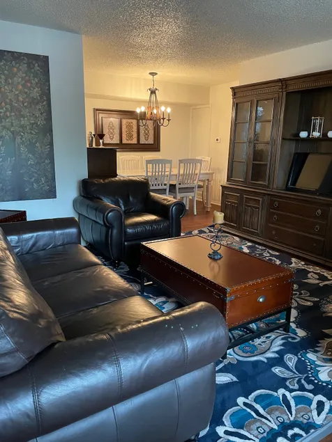 Charming 3 bedroom first floor apartment #6A - Image 1