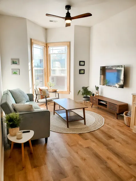 Main Street apt 2 blocks from Lake Superior! - Image 1