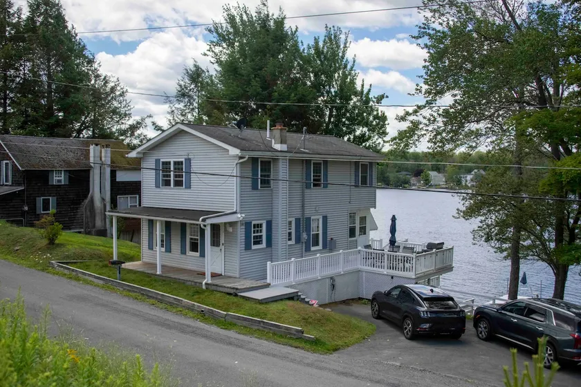 Lakefront Cottage & Cozy Ski Retreat. Elk Mountain - Image 1