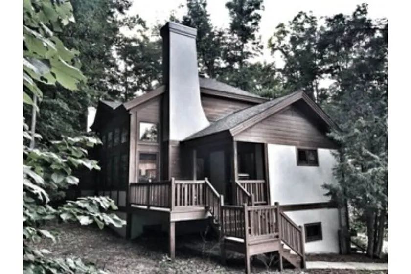 Boyne Mt- Sleeps 18, 4 bedrooms,4 baths,2 kitchens - Image 1