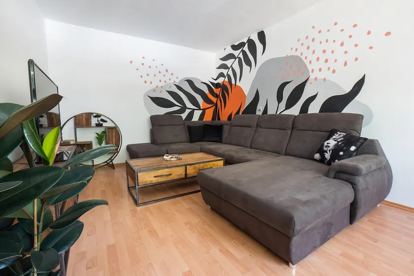 3 Room Lux Apartment near Center - Image 1