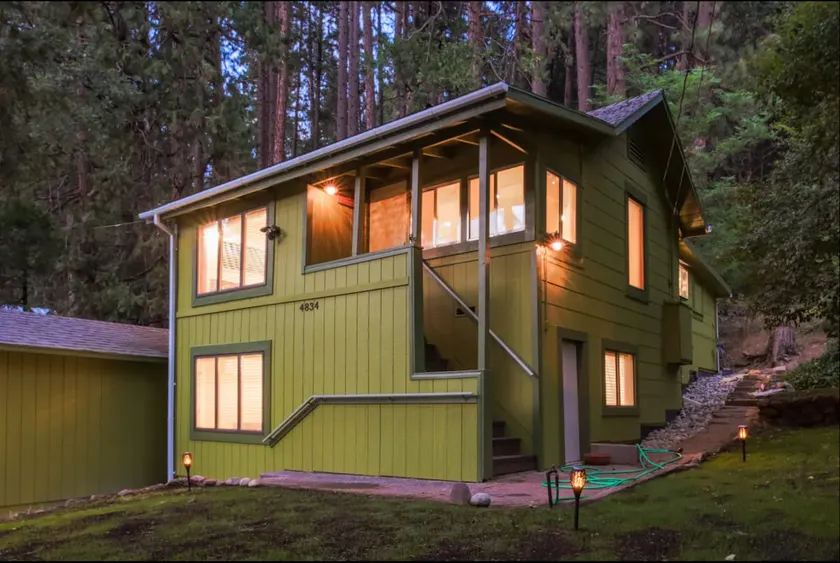 The Great Escape - Perfect Dunsmuir Getaway ! - Image 1