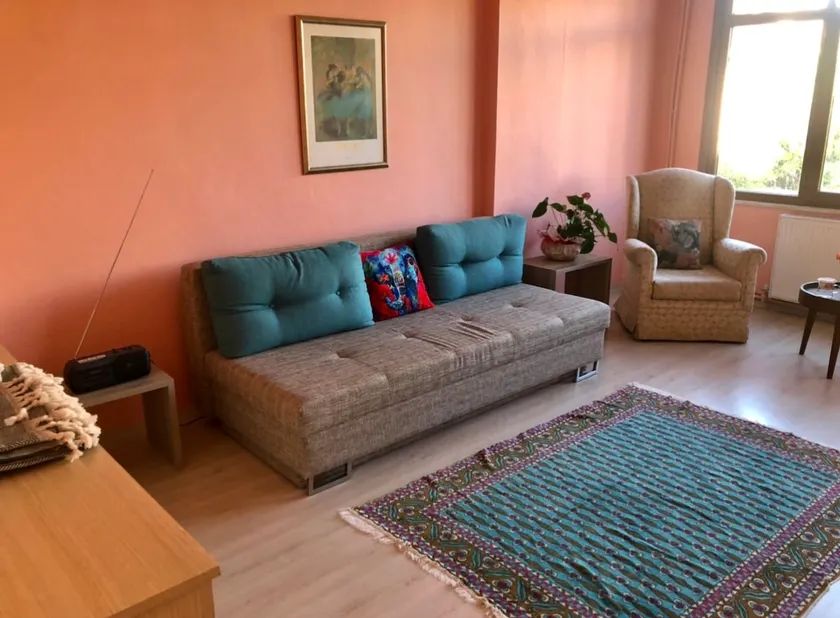 Spacious and Comfortable House for Family Stays - Image 1
