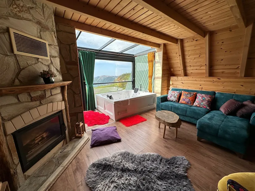 Queen cabin - Image 1