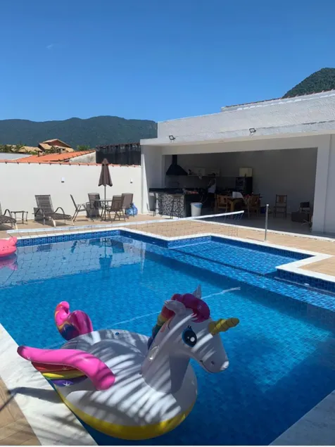 House with ample space, barbecue area and swimming pool - Image 1