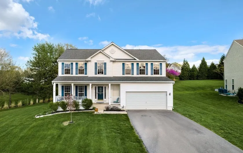Beautiful Comfortable House w/ Fireplace - Image 1