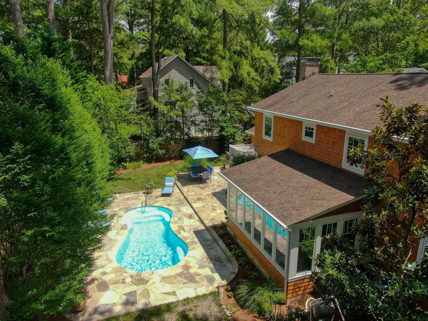Private Pool! Charming 4bdrm, BayVista Beach House - Image 1