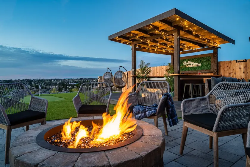Panoramic Views • Jacuzzi • Putting Green+Fire Pit - Image 1