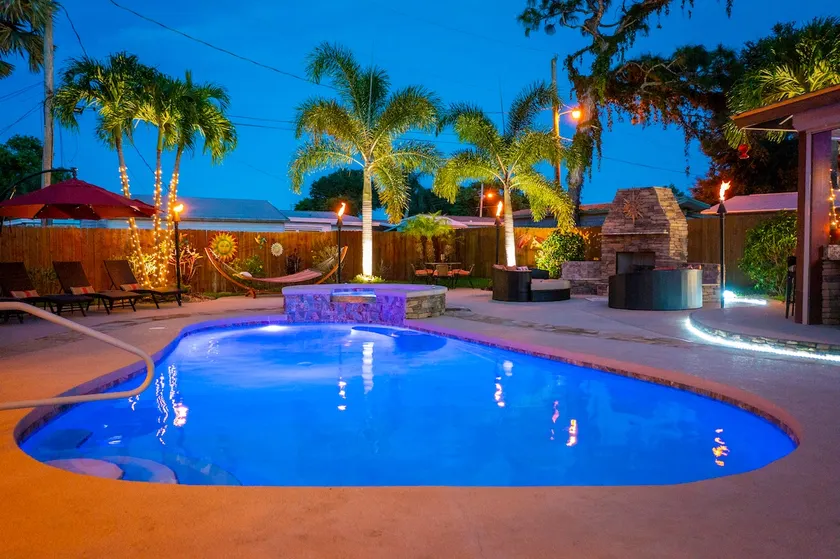 OmG! CHECK OUT THIS PLACE! - Image 1