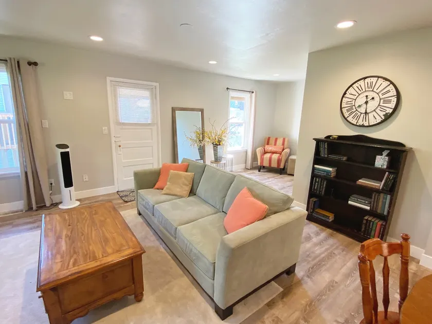 Cute wine country cottage - Laundry & Pet Friendly - Image 1
