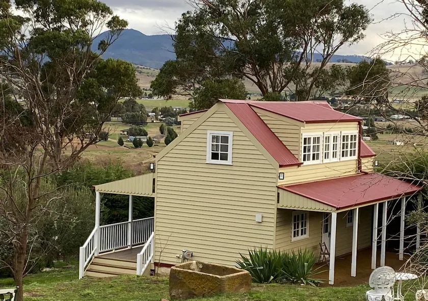 Adorable Cottage in historic Pontville - Image 1
