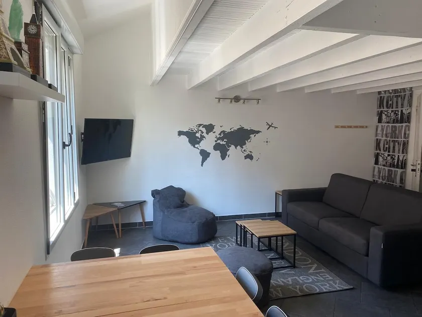 T3 duplex5 hyper-centre air-conditioned parking - Image 1