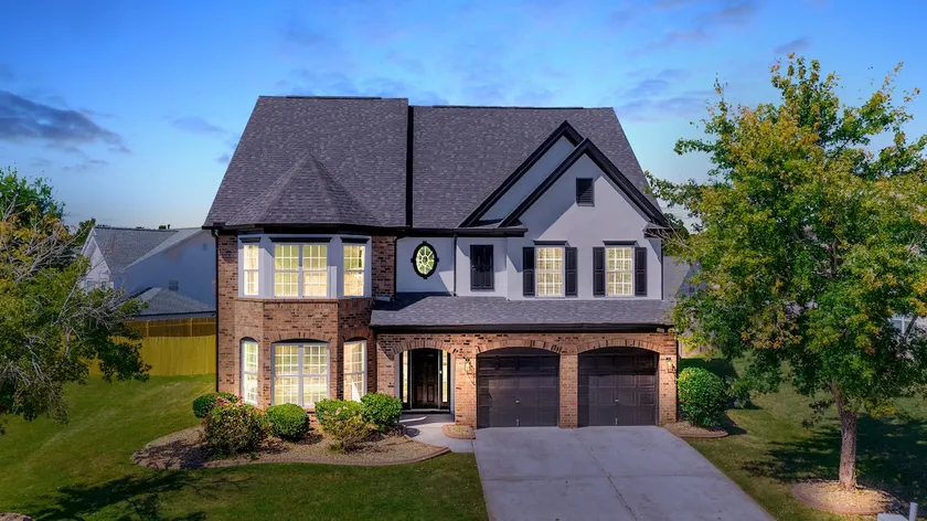 Opulent 7BR Gourgeous Master Suite (MUST SEE) - Image 1