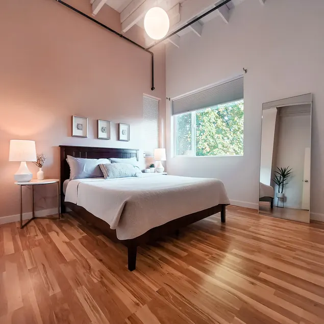 Cozy Centrally Located Apt. w/ AC - Sleeps 5 - Image 1