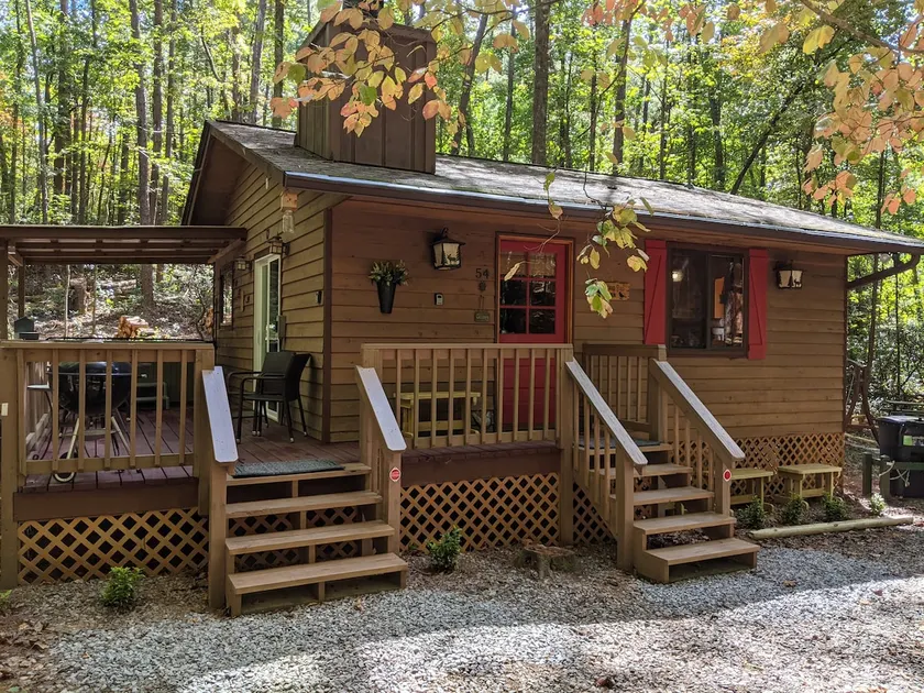 Favorite Forest Cabin near Helen, GA with Hot Tub - Image 1